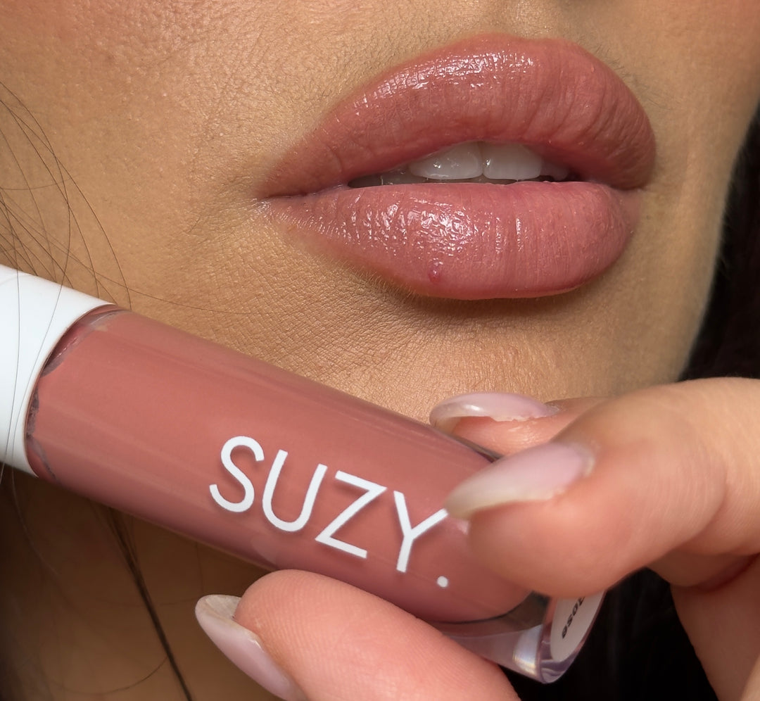 SUZY. Gloss - 'TEA ROSE'