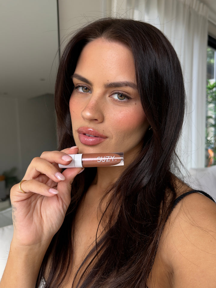 SUZY. Gloss - 'BUTTERSCOTCH'